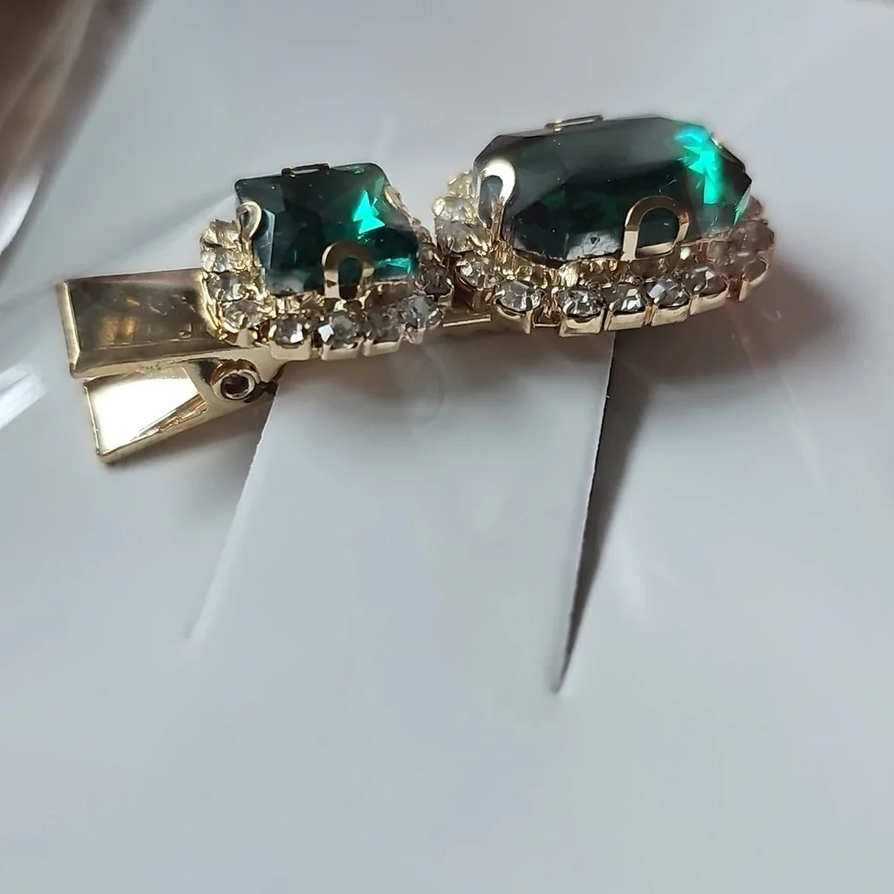 New Emerald Green Gem Hair Clip With Rhinestones - Alligator Clip